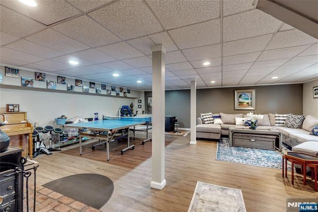 50 Seminole Avenue, Oakland, NJ 07436