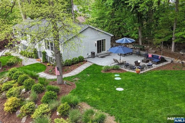50 Seminole Avenue, Oakland, NJ 07436