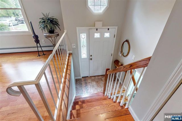 50 Seminole Avenue, Oakland, NJ 07436