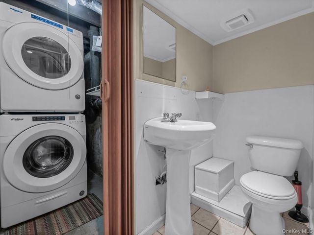 1255 Udall Road, Bay Shore, NY 11706