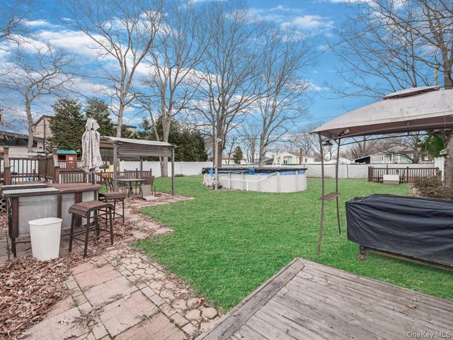 1255 Udall Road, Bay Shore, NY 11706