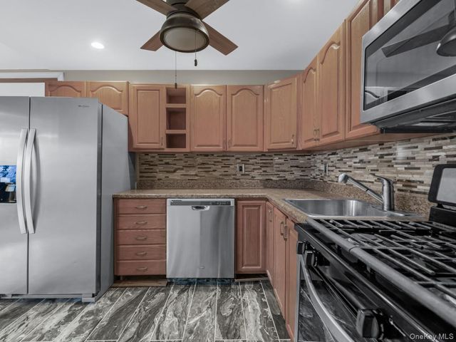 1255 Udall Road, Bay Shore, NY 11706