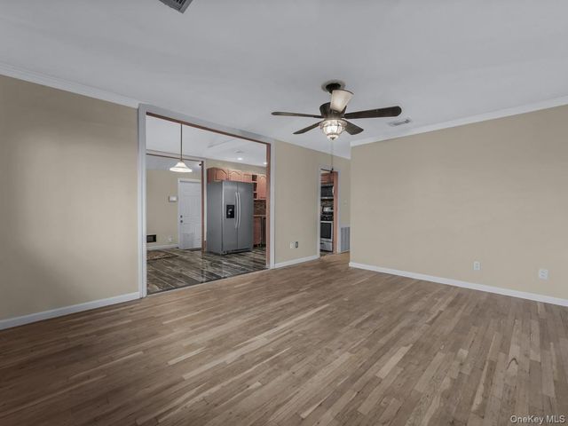 1255 Udall Road, Bay Shore, NY 11706