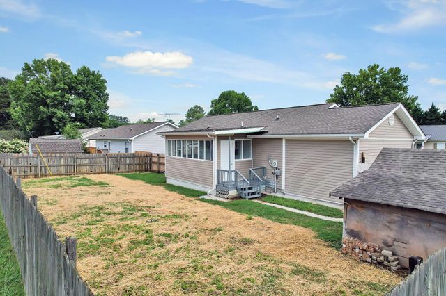 2725 Apple Orchard Drive, NW, Cleveland, TN 37312
