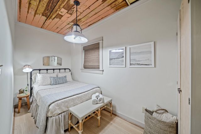 3705 Avenue K, Galveston, TX 77550