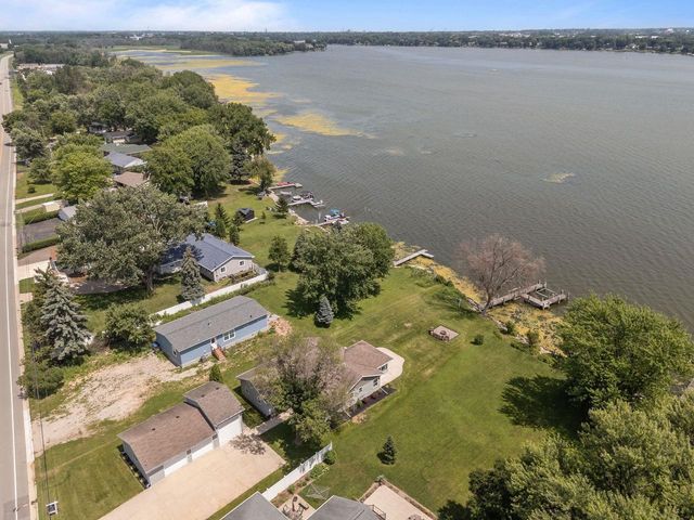 1693 W BUTTE DES MORTS BEACH ROAD, Neenah, WI 54956