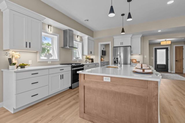 1693 W BUTTE DES MORTS BEACH ROAD, Neenah, WI 54956