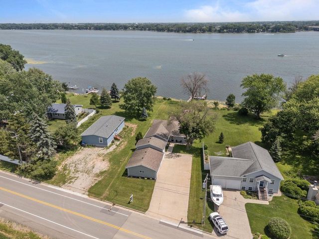 1693 W BUTTE DES MORTS BEACH ROAD, Neenah, WI 54956