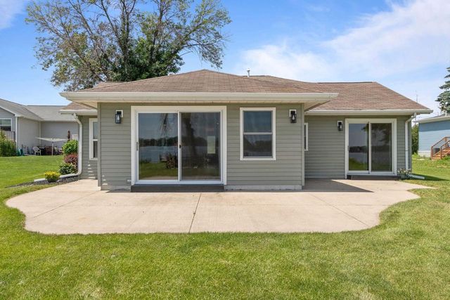 1693 W BUTTE DES MORTS BEACH ROAD, Neenah, WI 54956