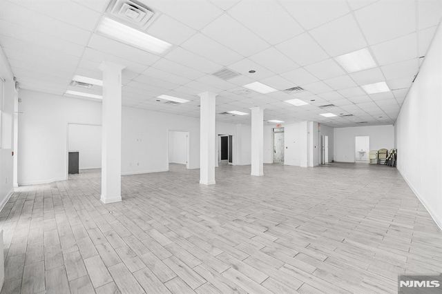 1 Englewood Avenue, Englewood, NJ 07631