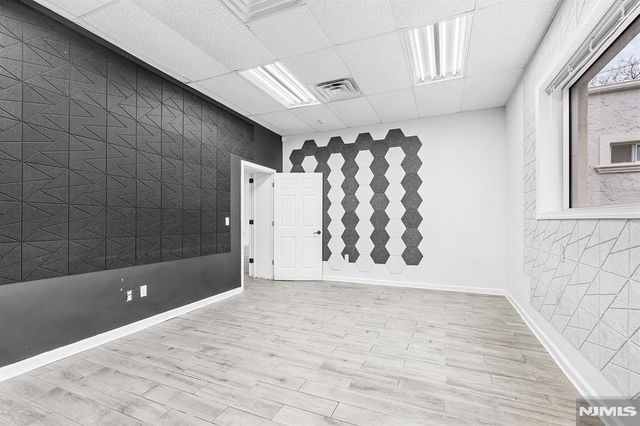 1 Englewood Avenue, Englewood, NJ 07631