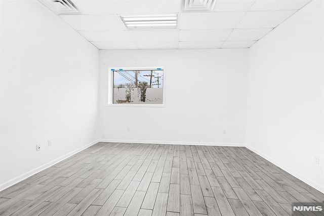 1 Englewood Avenue, Englewood, NJ 07631