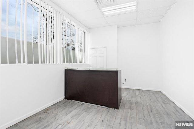 1 Englewood Avenue, Englewood, NJ 07631