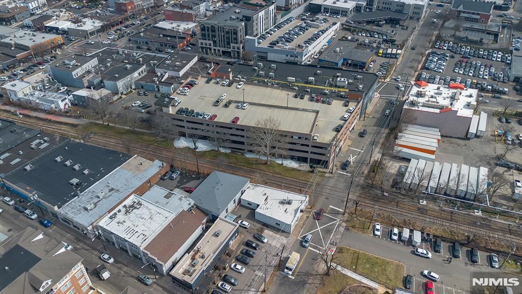 1 Englewood Avenue, Englewood, NJ 07631