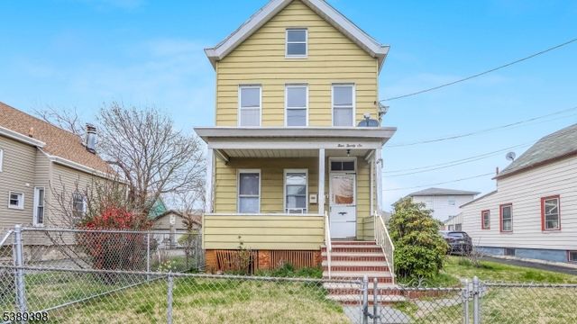 424 Highland Ave, Passaic City, NJ 07055