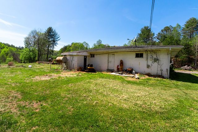 16245 W US Highway 64, Murphy, NC 28906