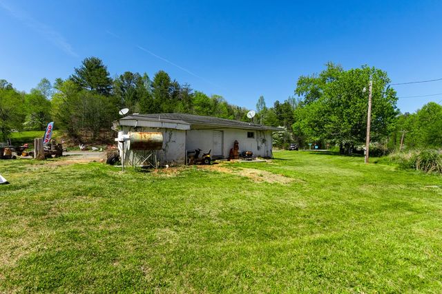 16245 W US Highway 64, Murphy, NC 28906