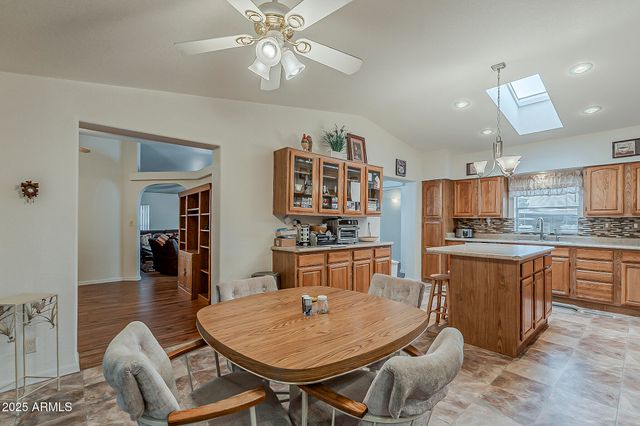 890 E TEE Street, San Tan Valley, AZ 85140