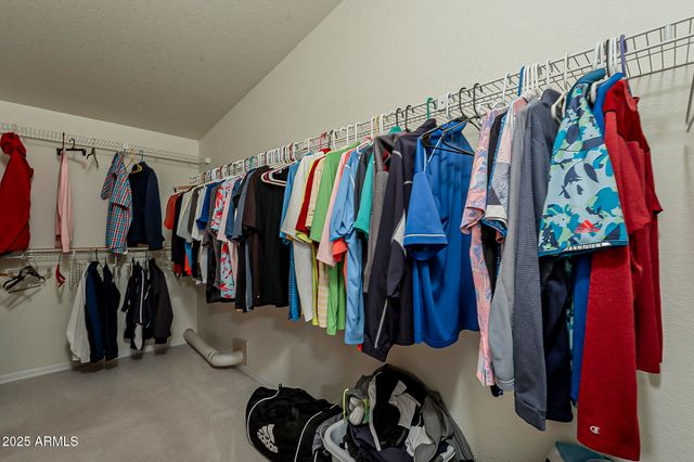 890 E TEE Street, San Tan Valley, AZ 85140