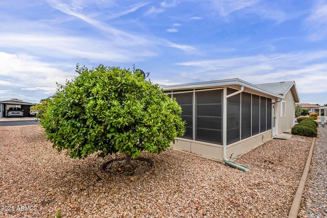 890 E TEE Street, San Tan Valley, AZ 85140