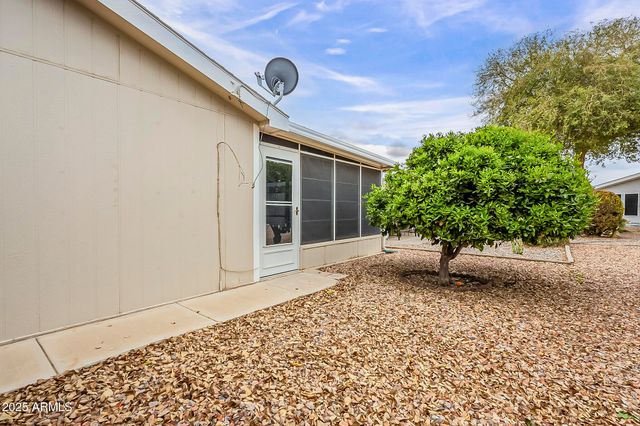 890 E TEE Street, San Tan Valley, AZ 85140