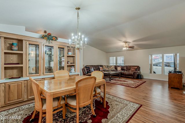 890 E TEE Street, San Tan Valley, AZ 85140