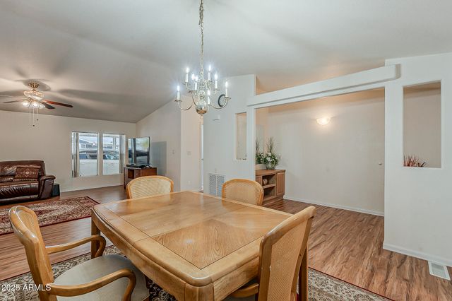890 E TEE Street, San Tan Valley, AZ 85140