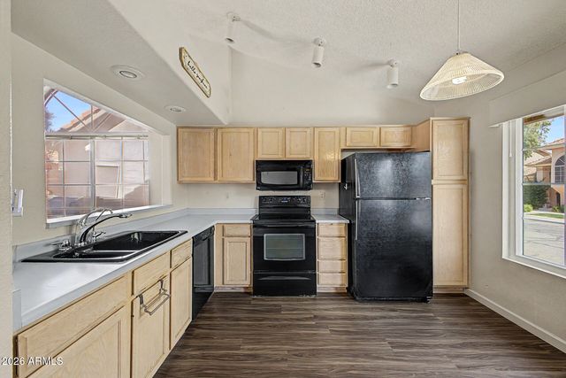 3758 E PARK Avenue, Phoenix, AZ 85044