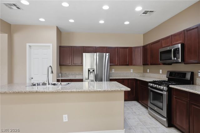 8305 Oakshire Street, Las Vegas, NV 89131