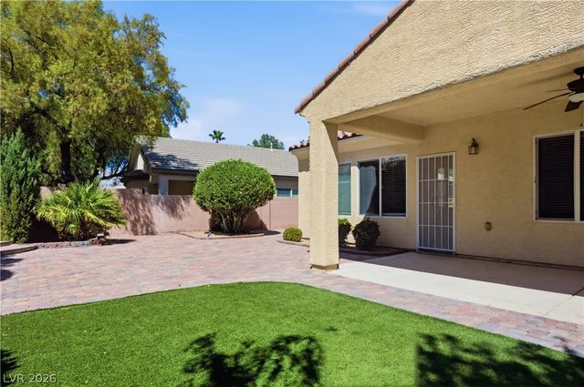 8305 Oakshire Street, Las Vegas, NV 89131