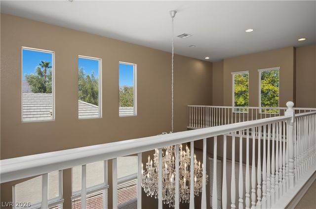 8305 Oakshire Street, Las Vegas, NV 89131
