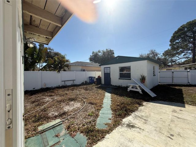 4736 11TH AVENUE N, St Petersburg, FL 33713