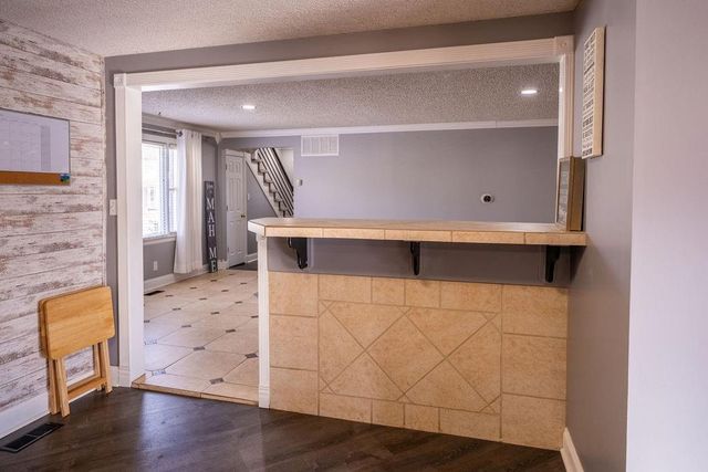 1145 NE Winfield Avenue, Topeka, KS 66616