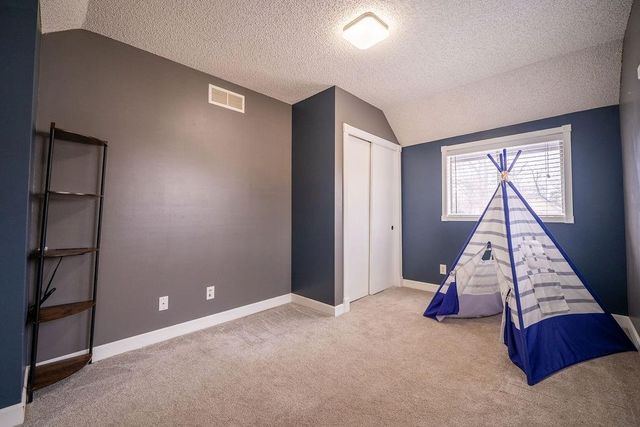 1145 NE Winfield Avenue, Topeka, KS 66616