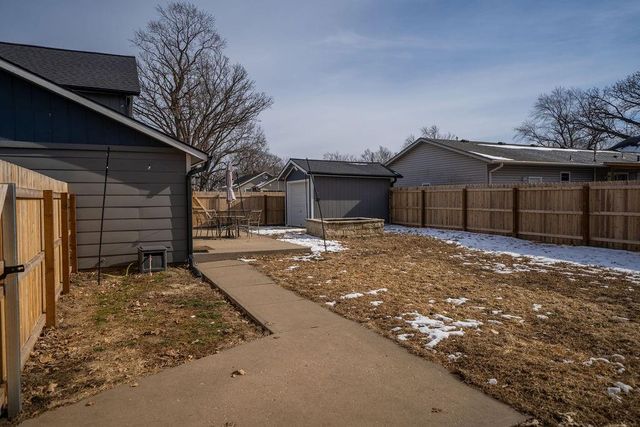 1145 NE Winfield Avenue, Topeka, KS 66616