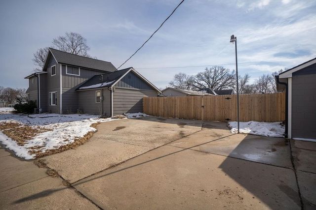 1145 NE Winfield Avenue, Topeka, KS 66616