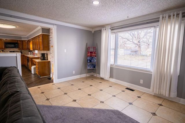 1145 NE Winfield Avenue, Topeka, KS 66616