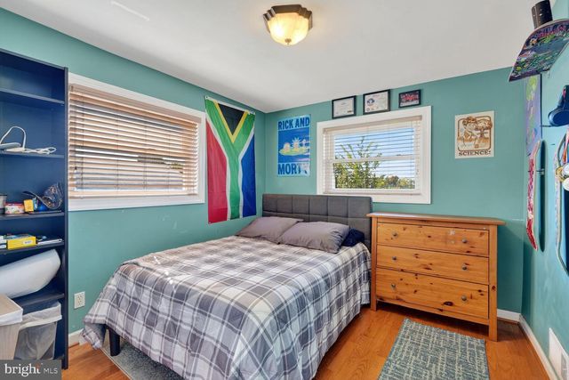 260 45TH ST NE, Washington, DC 20019