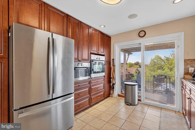 260 45TH ST NE, Washington, DC 20019