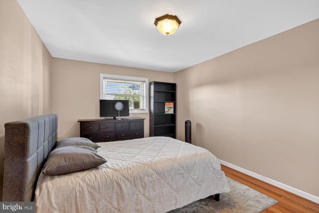 260 45TH ST NE, Washington, DC 20019