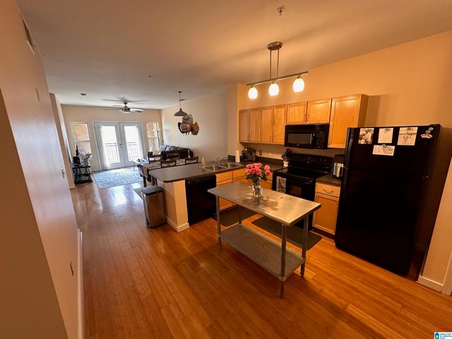 2020 5TH AVENUE, Birmingham, AL 35233
