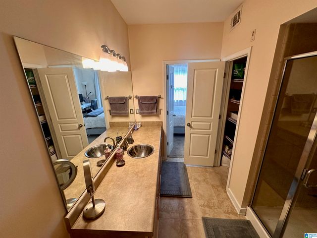 2020 5TH AVENUE, Birmingham, AL 35233