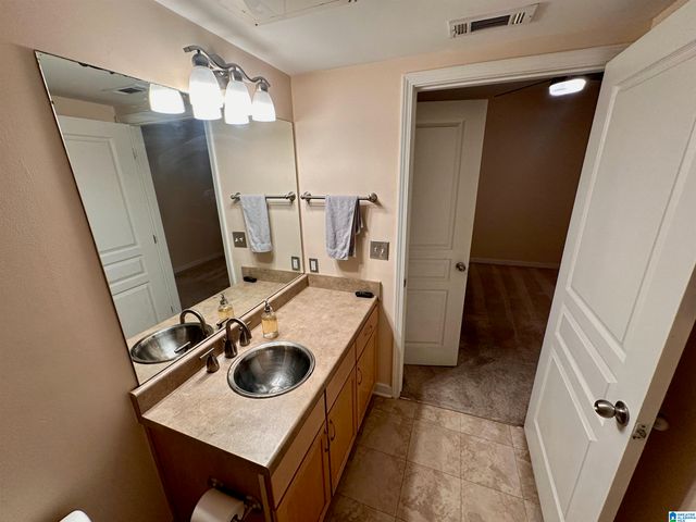 2020 5TH AVENUE, Birmingham, AL 35233