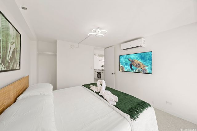 2427 Kuhio Avenue 807, Honolulu, HI 96815