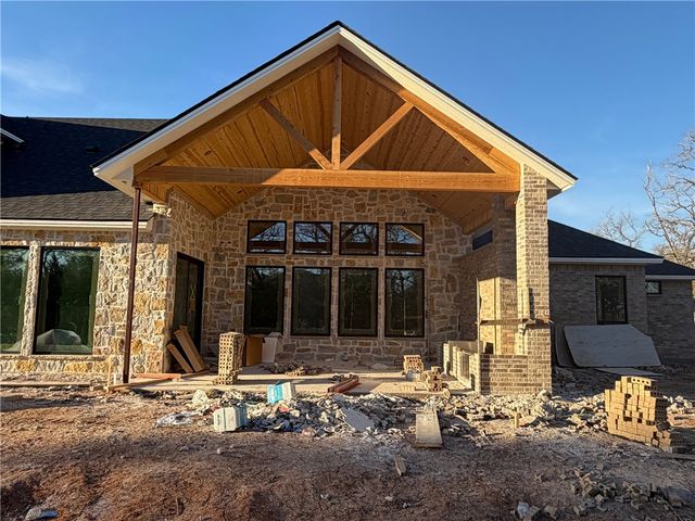 7444 Winema Trail, College Station, TX 77845
