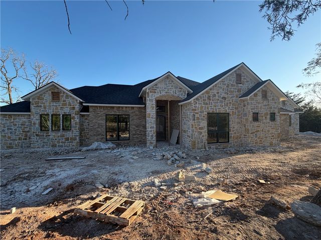 7444 Winema Trail, College Station, TX 77845