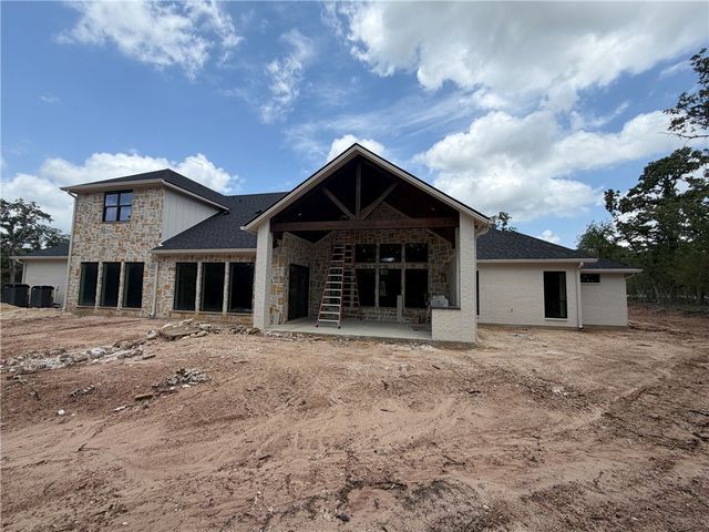 7444 Winema Trail, College Station, TX 77845