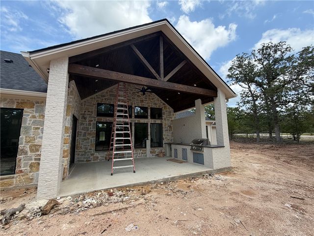 7444 Winema Trail, College Station, TX 77845