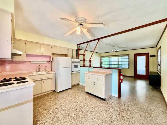 1601 NE Maureen Court, Jensen Beach, FL 34957