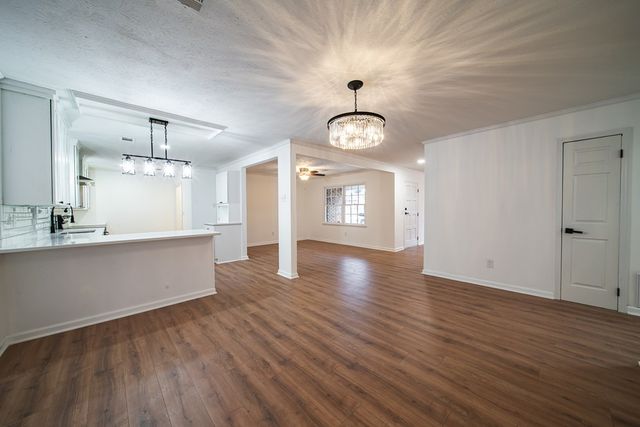 523 North Oakley Drive, Columbus, GA 31906